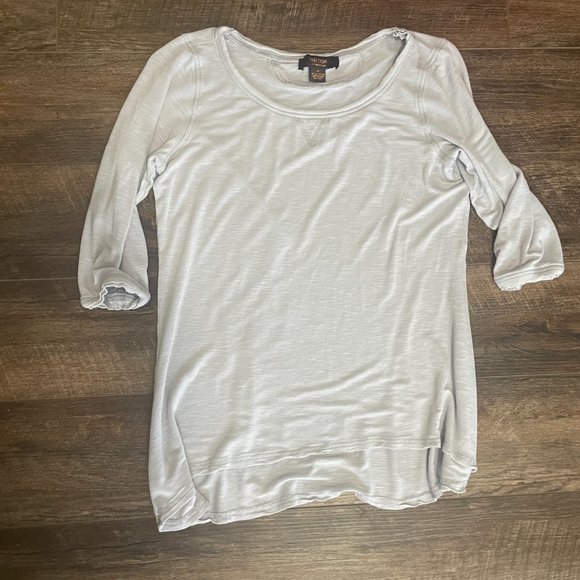 Victor Alfaro Medium Gray Half Sleeve Flowy Burnout Top - Picture 2 of 5